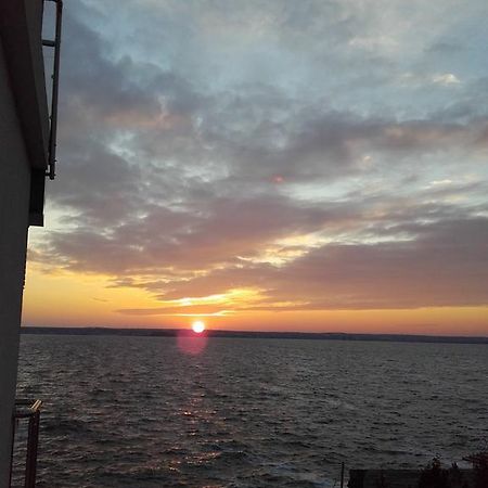 Studio Sunset Violet Mamaia Exterior photo